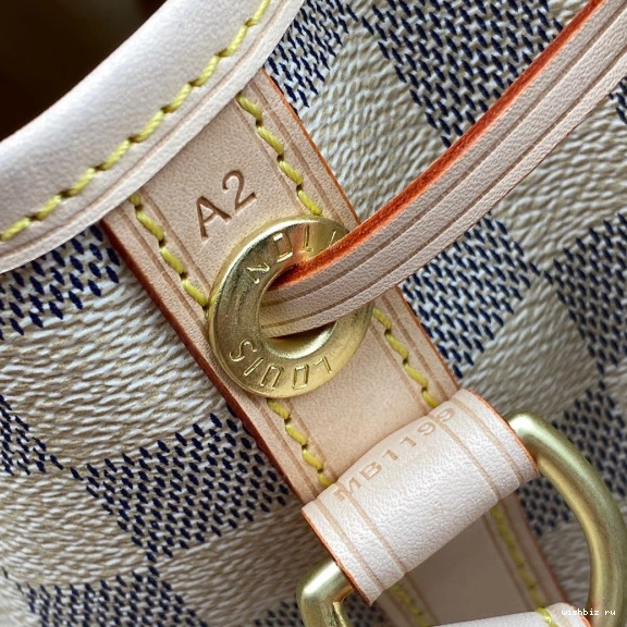 WIS NOÉ VUITTON LOUIS 0228